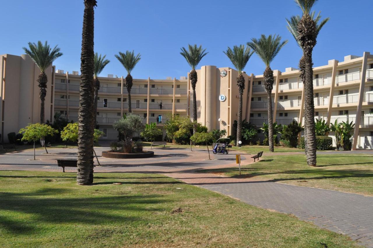 Mina'S Suites - קיסריה Esterno foto