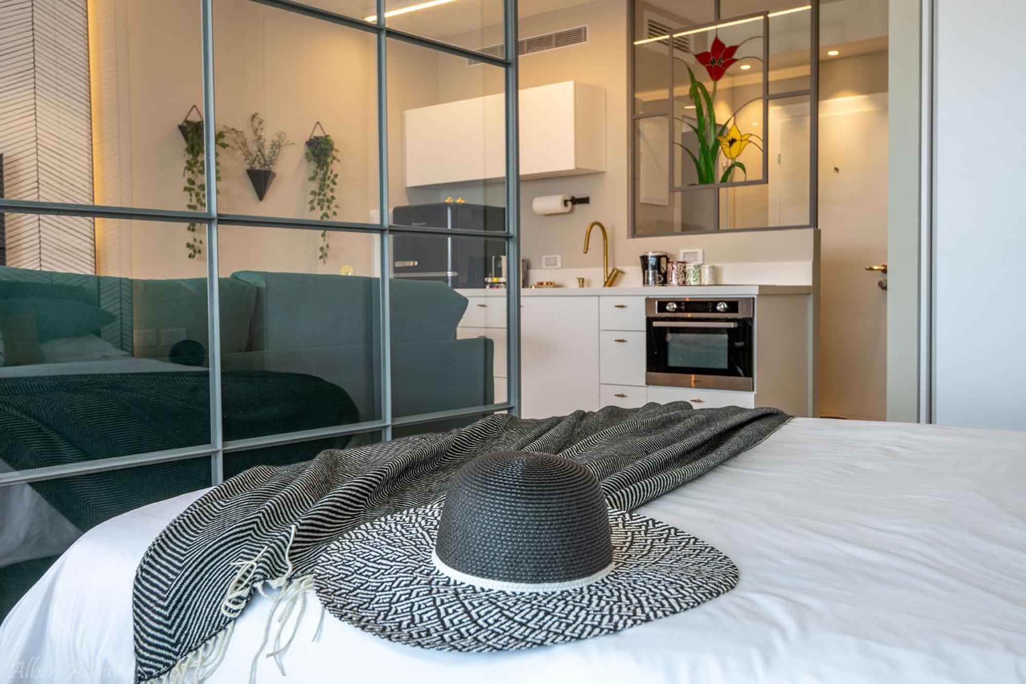 Mina'S Suites - קיסריה Esterno foto
